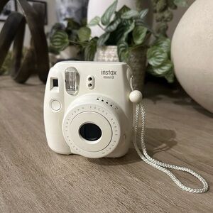 INSTAX 📸 Mini 8 Polaroid Camera